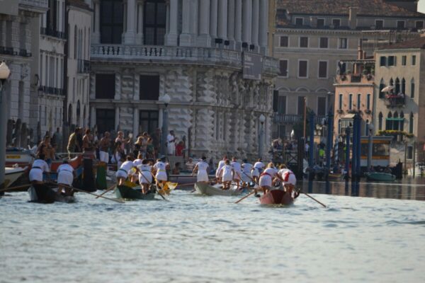 Regata Storica 2013 - women in mascarete