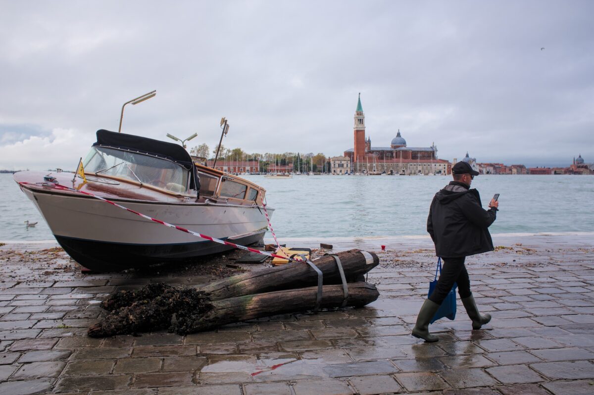 High tide in Venice - taxi on land after record tide