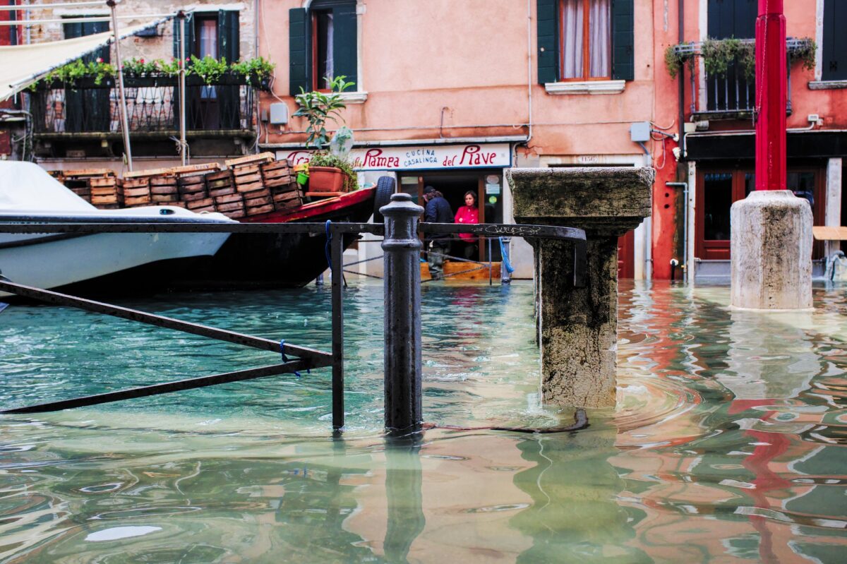 High tide in Venice - Via Garibaldi flooded