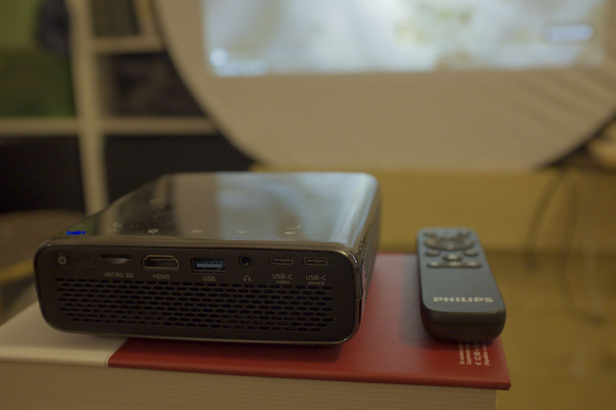Philips PicoPix Max portable projector – René's old blog