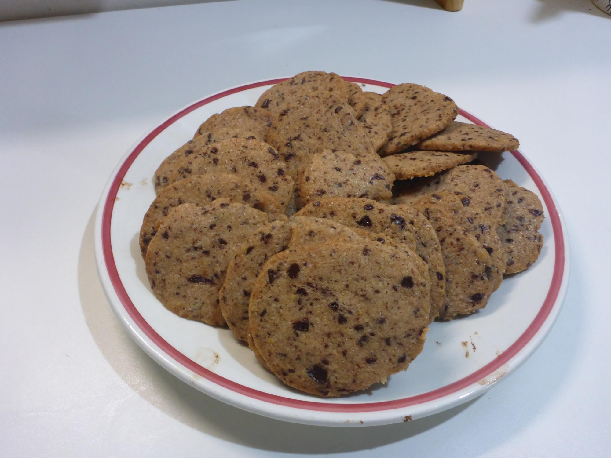 Photo of the baked cookies on a plate